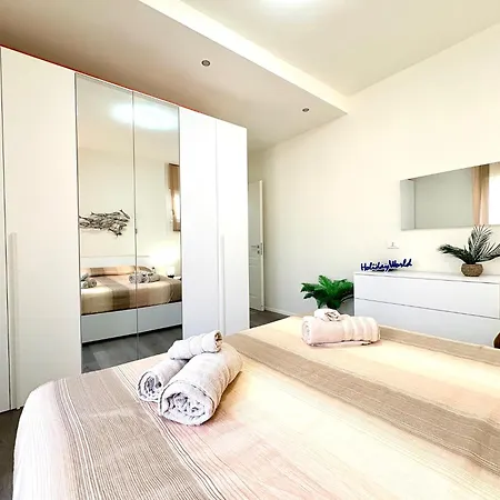 Stella Marina By World شقة فاراتسي